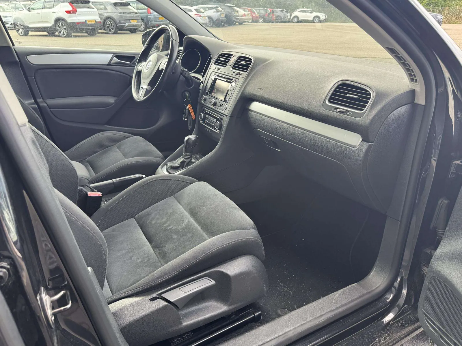 Volkswagen Golf 2012 photo 5