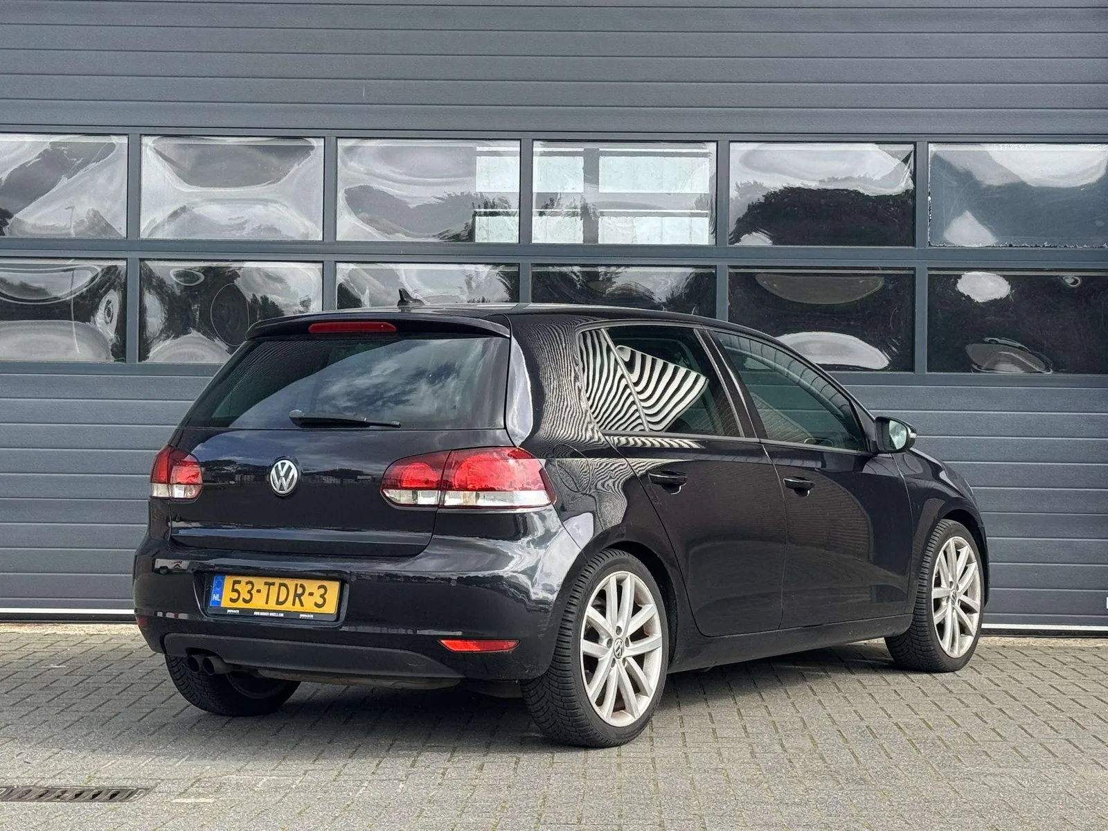 Volkswagen Golf 2012 photo 2