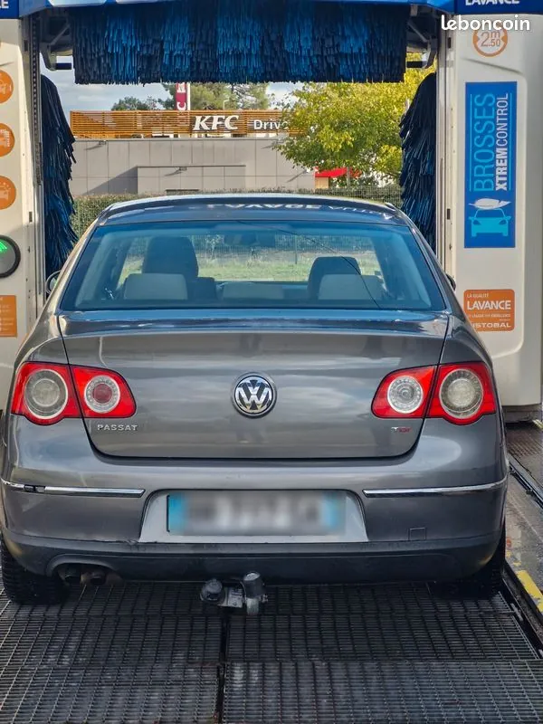 Volkswagen Passat 2006 photo 2