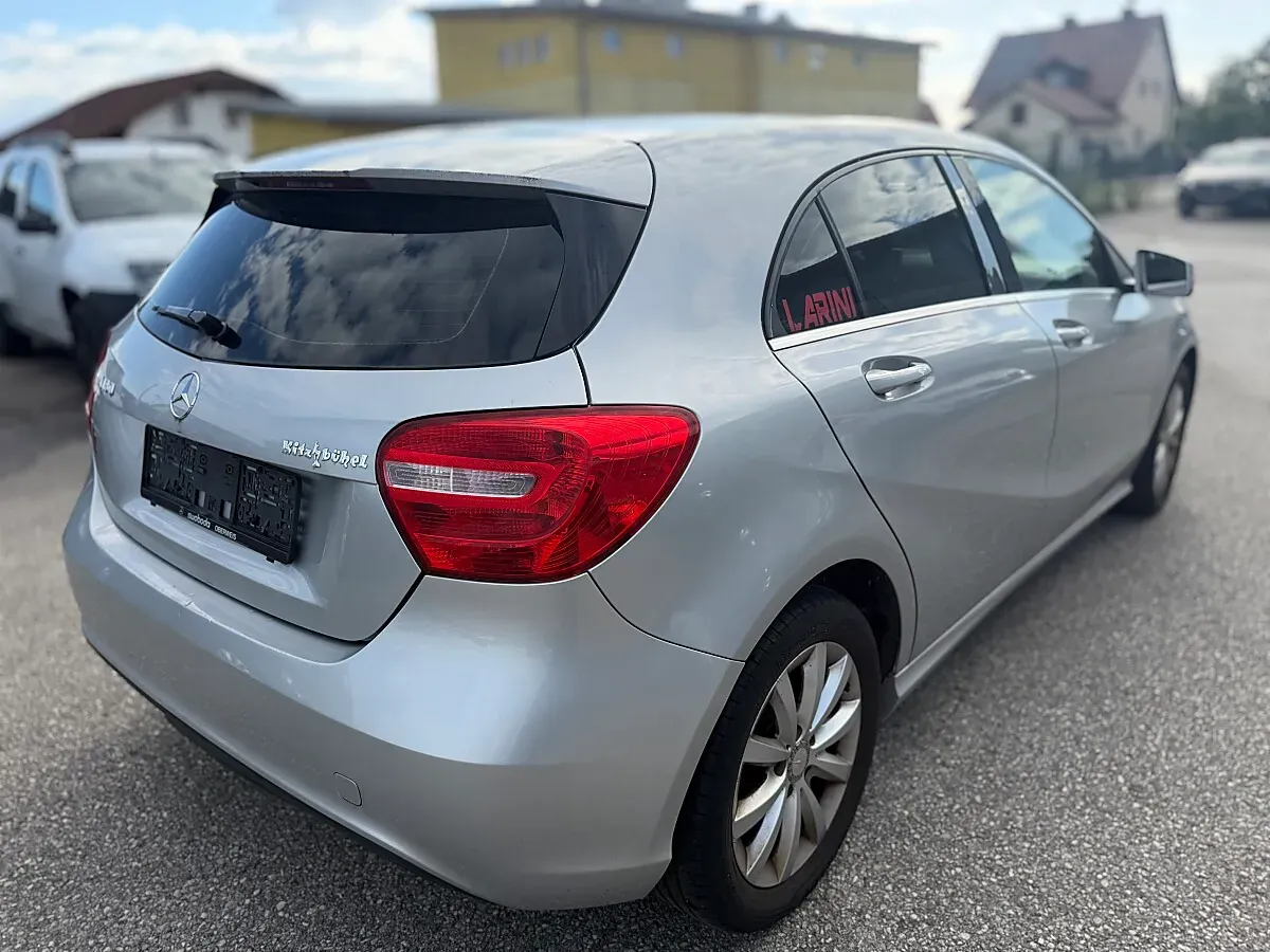 Mercedes-Benz A-Class 2013 photo 3