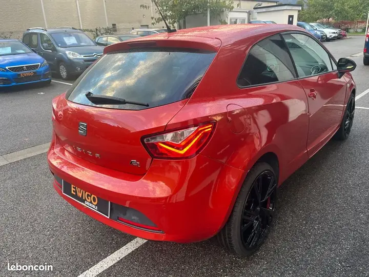 Seat Ibiza 2015 photo 3