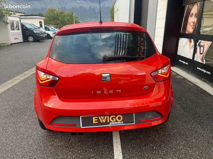Seat Ibiza 2015 photo 4