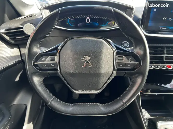 Peugeot 208 2020 photo 4