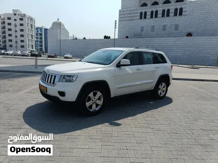 Jeep Grand Cherokee 2012 photo 2