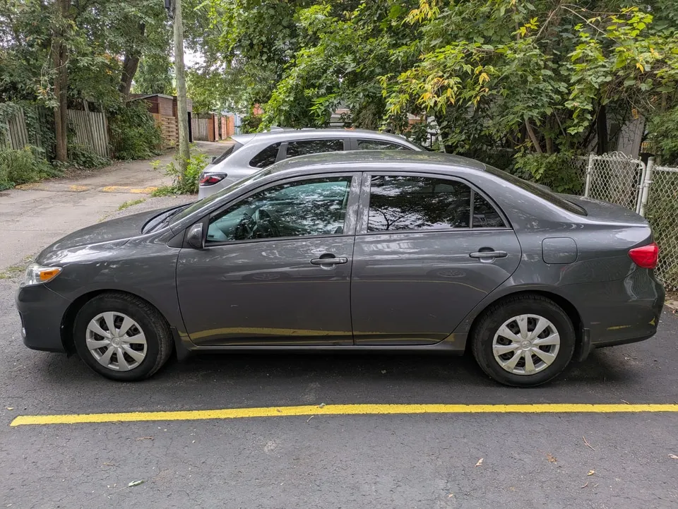 Toyota Corolla 2011 photo 2