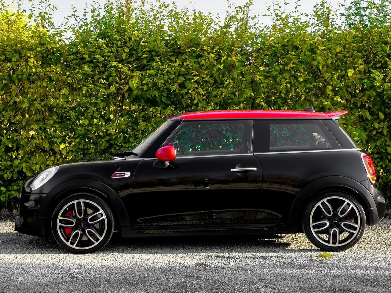 Mini John Cooper Works 2016 photo 4