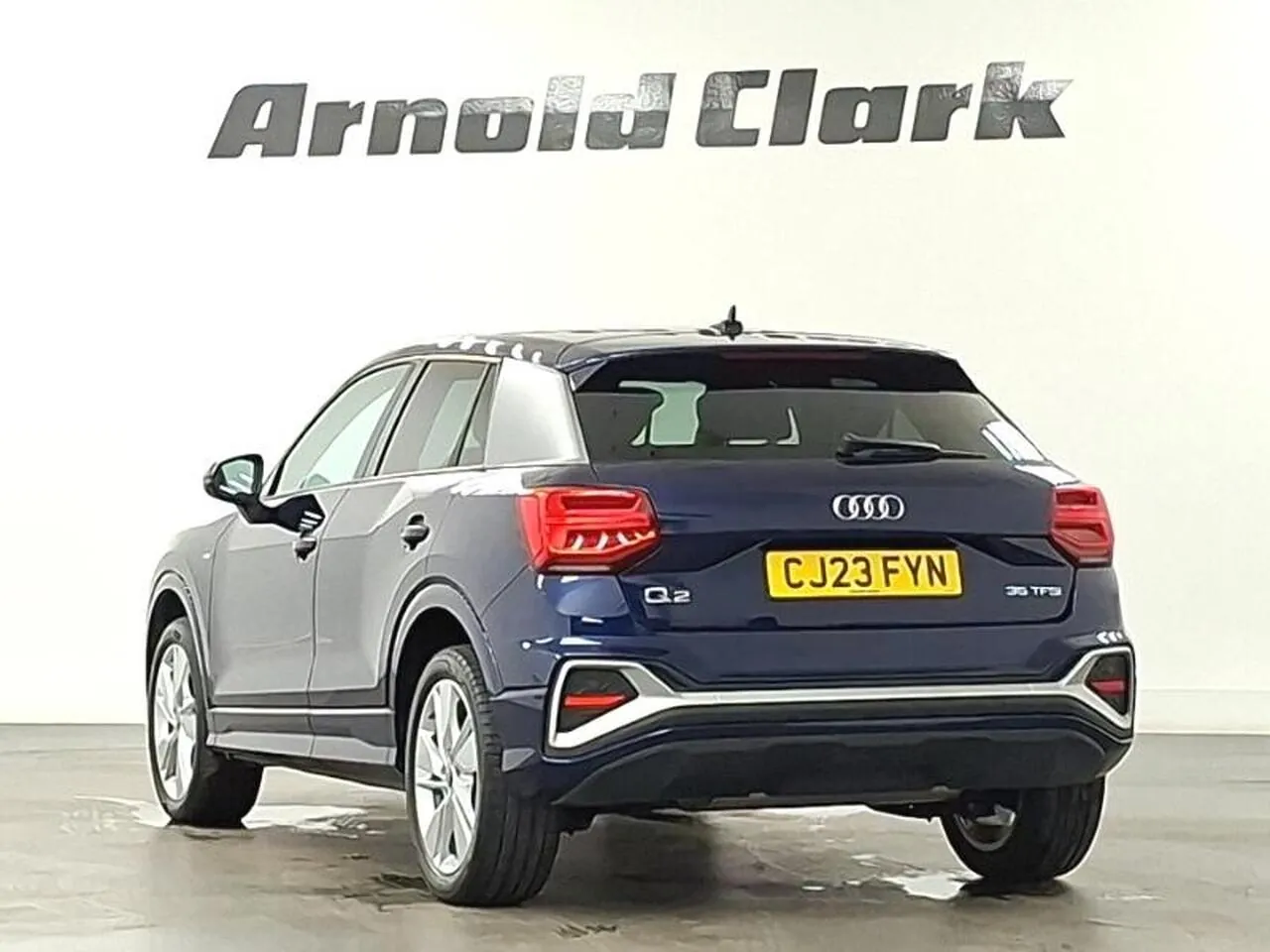 Audi Q2 2023 photo 2