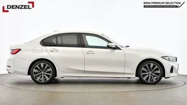 BMW 3 Series 2025 photo 3