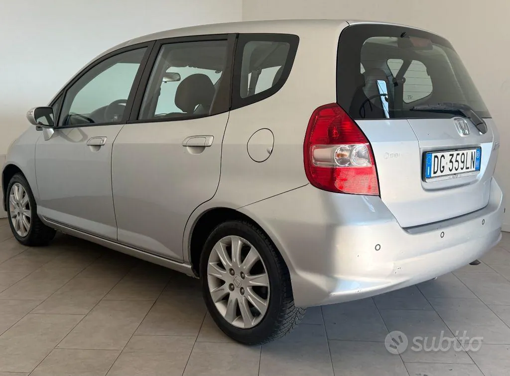 Honda Jazz 2007 photo 4