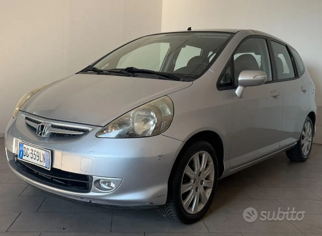 Honda Jazz 2007 photo 2