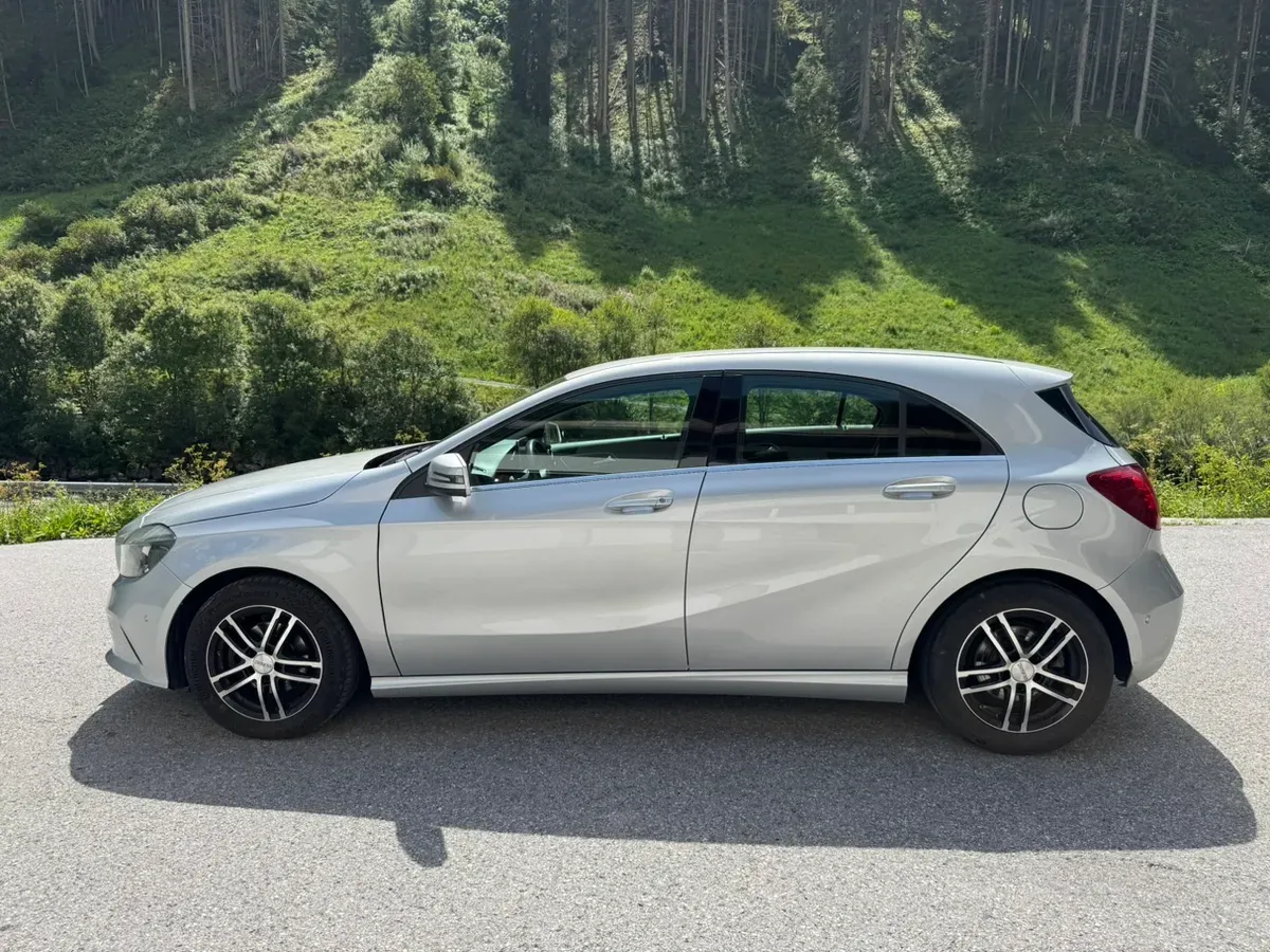 Mercedes-Benz Aklasse 2017 photo 2