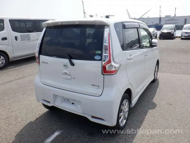 Nissan Dayz Highway Star X 2017 photo 4
