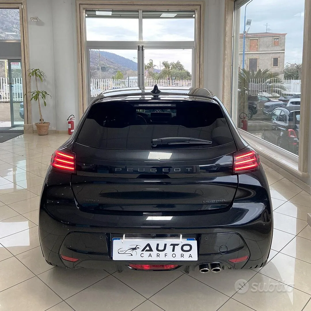 Peugeot 208 2025 photo 4