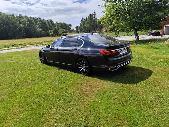 BMW 750Il 2018 photo 5