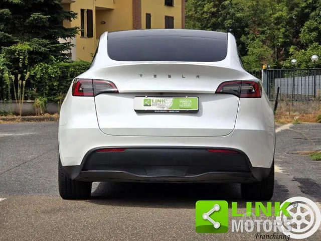 Tesla Model Y 2022 photo 2