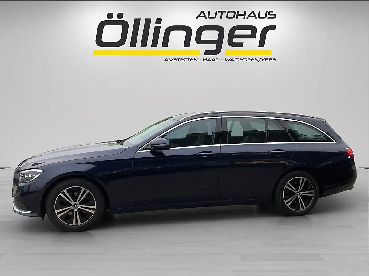 Mercedes-Benz E-Class 2023 photo 2