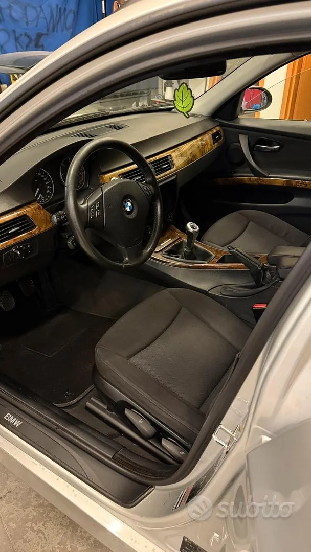 BMW 320D 2005 photo 4