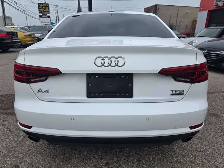 Audi A4 2017 photo 3
