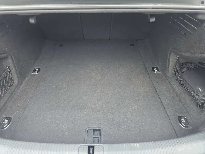 Audi A4 2017 photo 4
