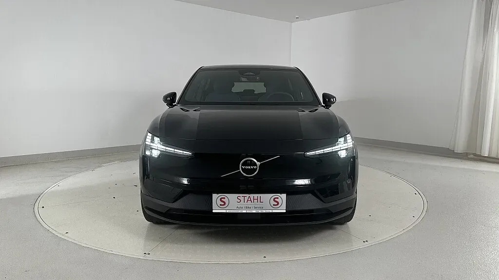 Volvo Ex30 2025 photo 2