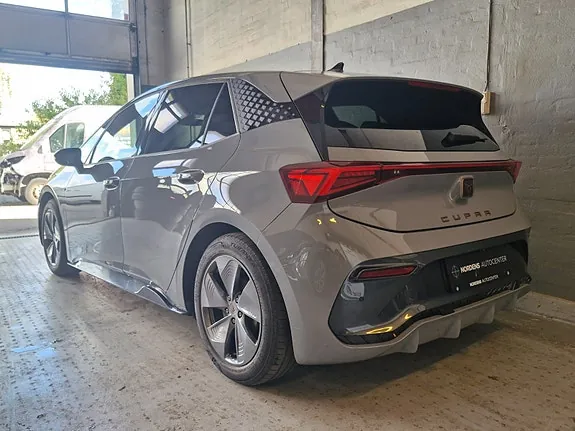 Cupra Born 2023 photo 3