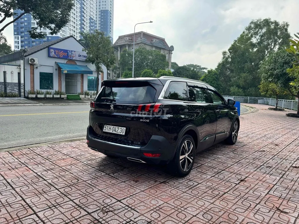 Peugeot 5008 2019 photo 5