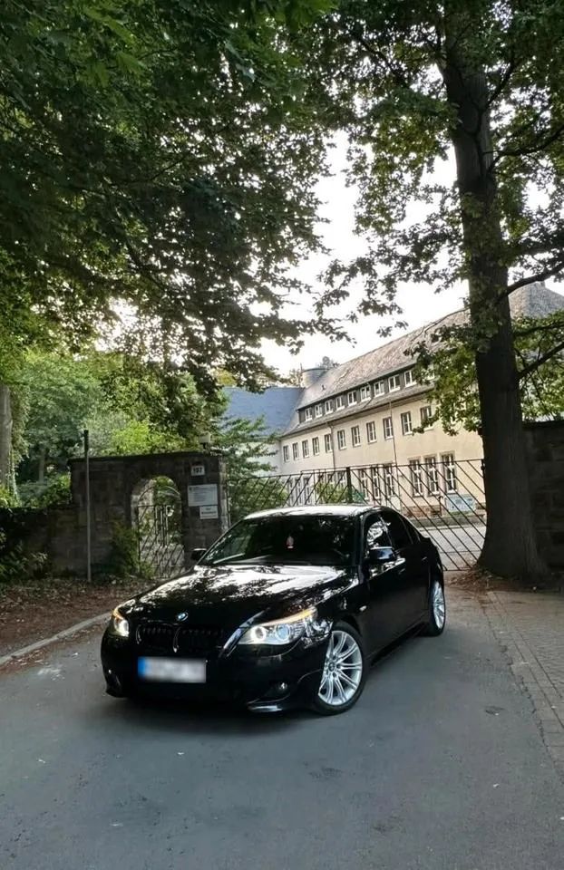 BMW E60 525I