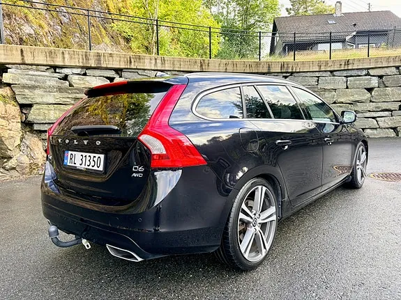 Volvo V60 2014 photo 2