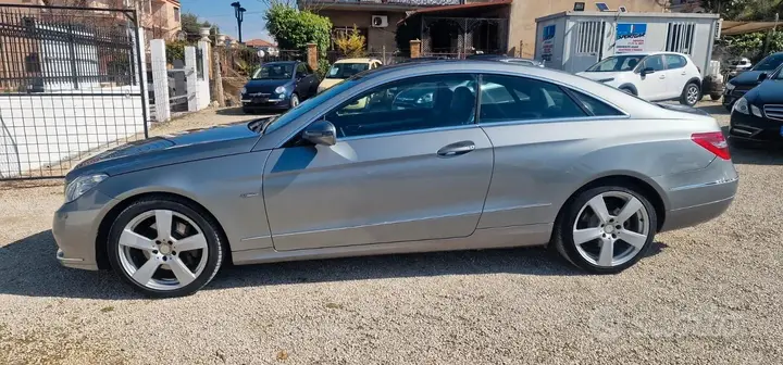 Mercedes-Benz E 2009 photo 2