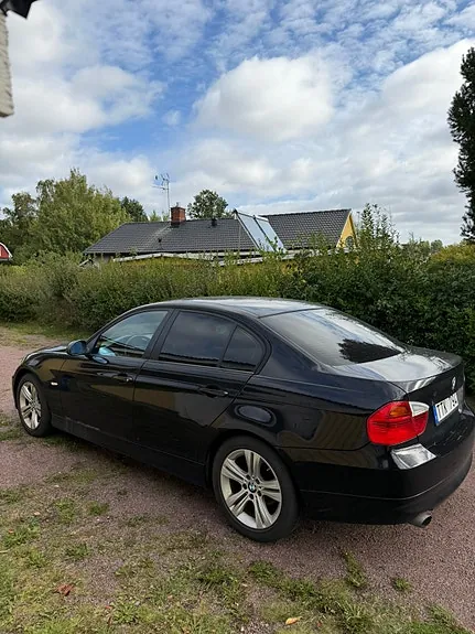 BMW 318I 2006 photo 2