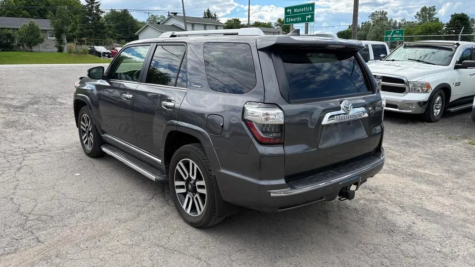 Toyota 4Runner 2016 photo 3