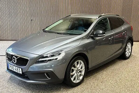 Volvo V40 Cross Country 2019 photo 2