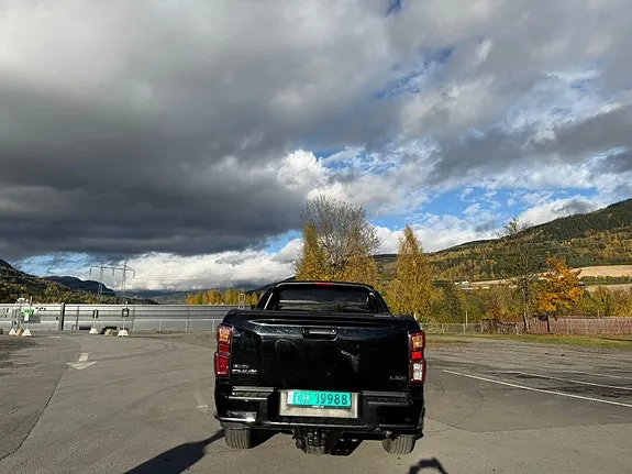 Isuzu D-Max 2023 photo 5