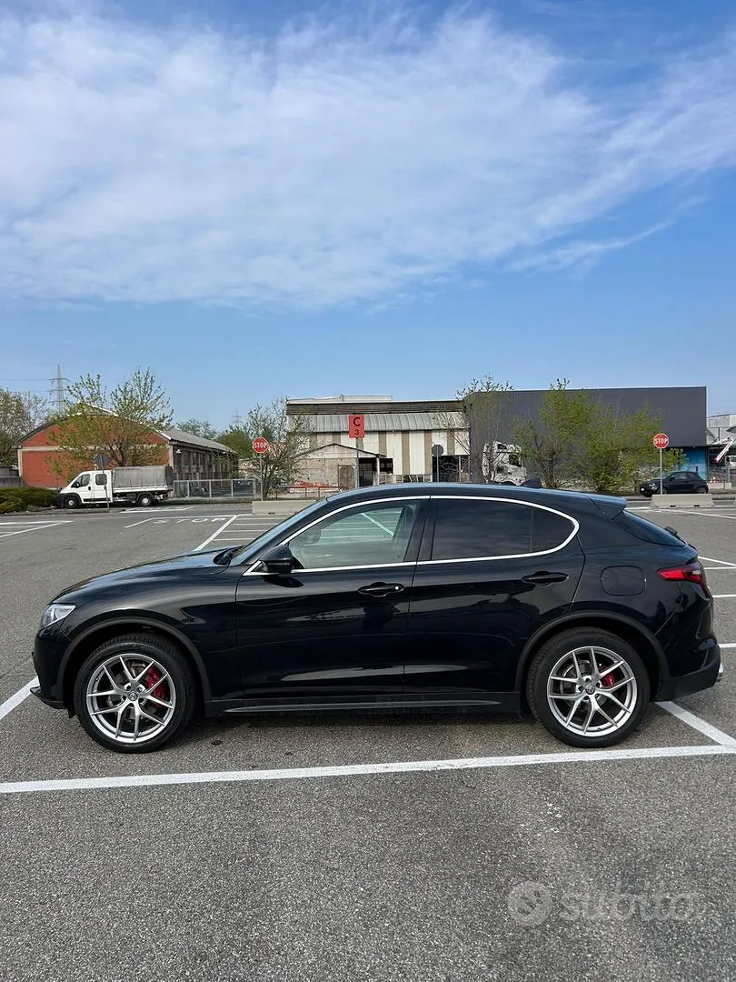 Alfa Romeo Stelvio 2019 photo 2