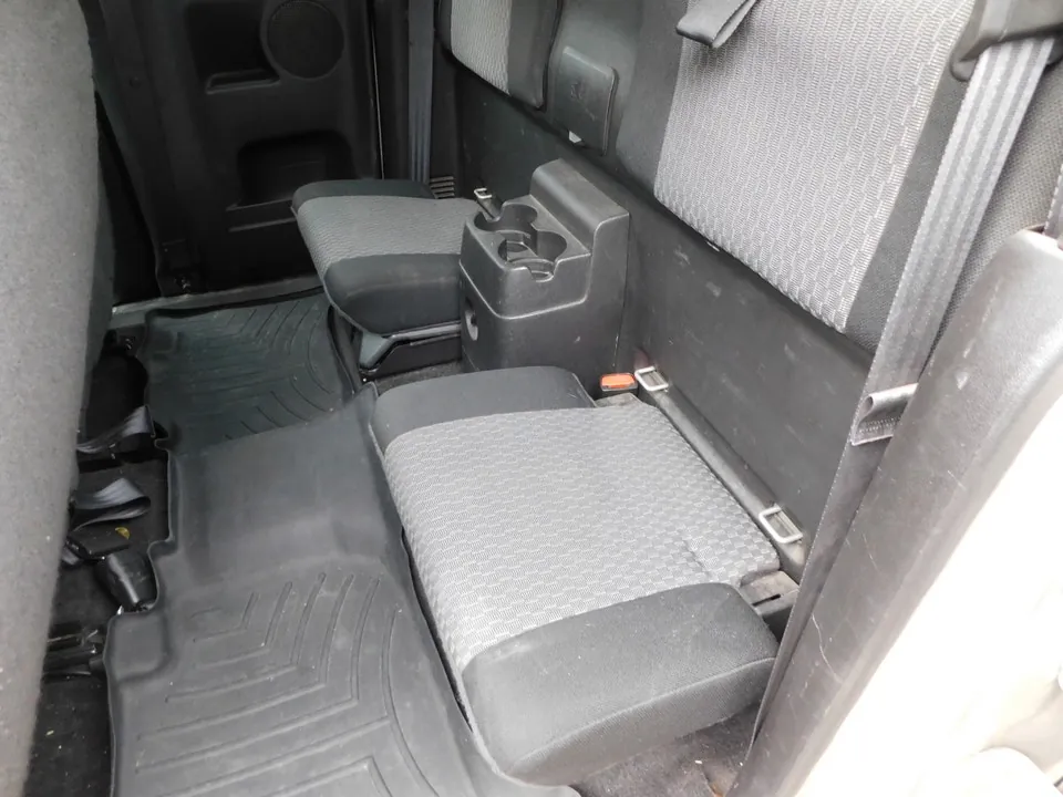 GMC Canyon 2008 photo 2