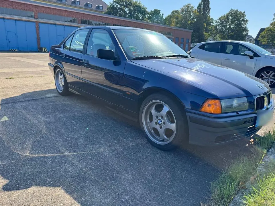 BMW 316I