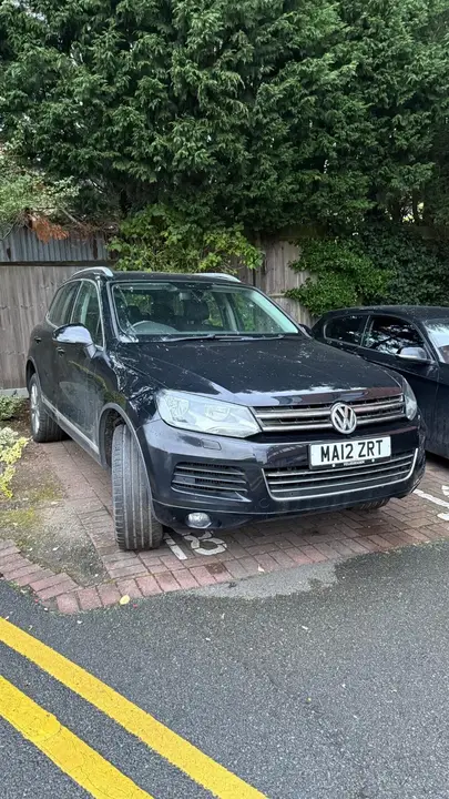 Volkswagen Touareg 2012 photo 2