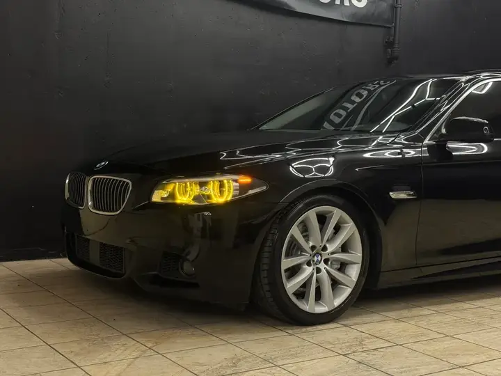 BMW 5 Series 2010 photo 3
