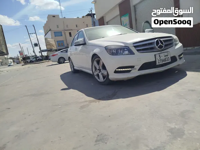 Mercedes-Benz C300