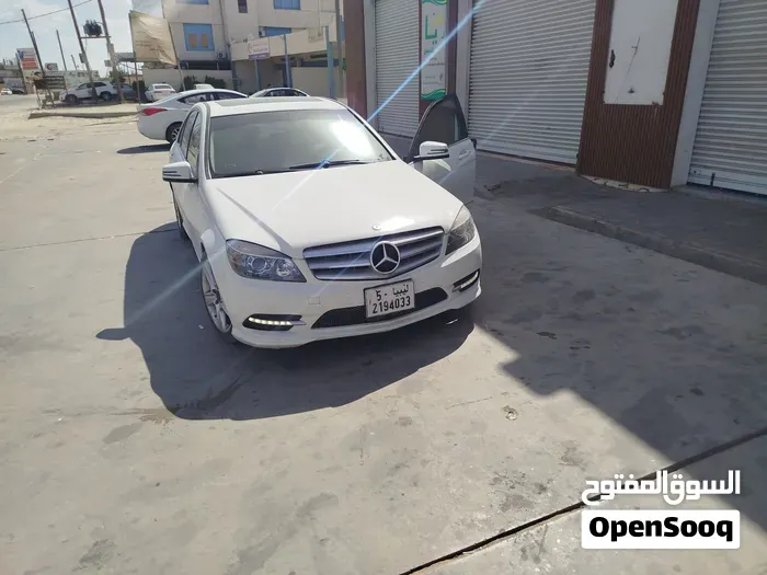 Mercedes-Benz C300 2012 photo 2