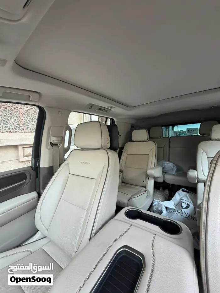 GMC Yukon 2024 photo 3
