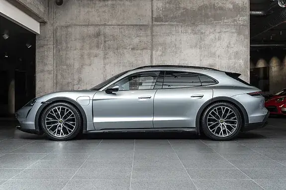 Porsche Taycan 2023 photo 2