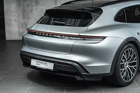 Porsche Taycan 2023 photo 5
