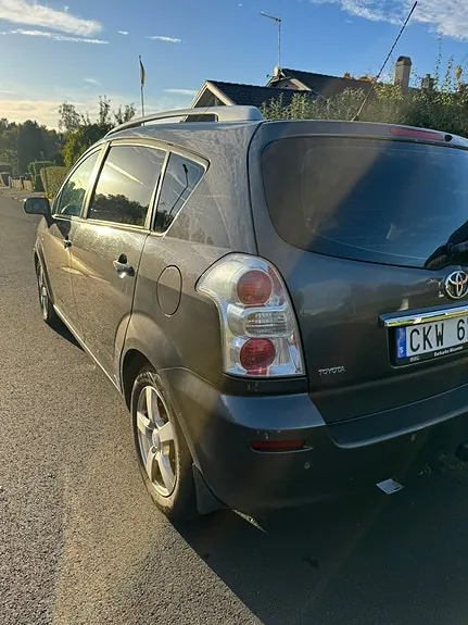 Toyota Corolla Verso 2008 photo 4