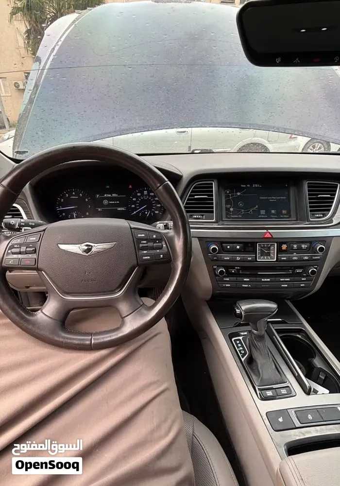 Genesis G80 2018 photo 4