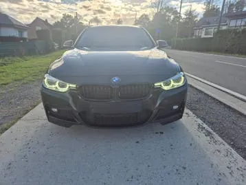 BMW 318D photo 2