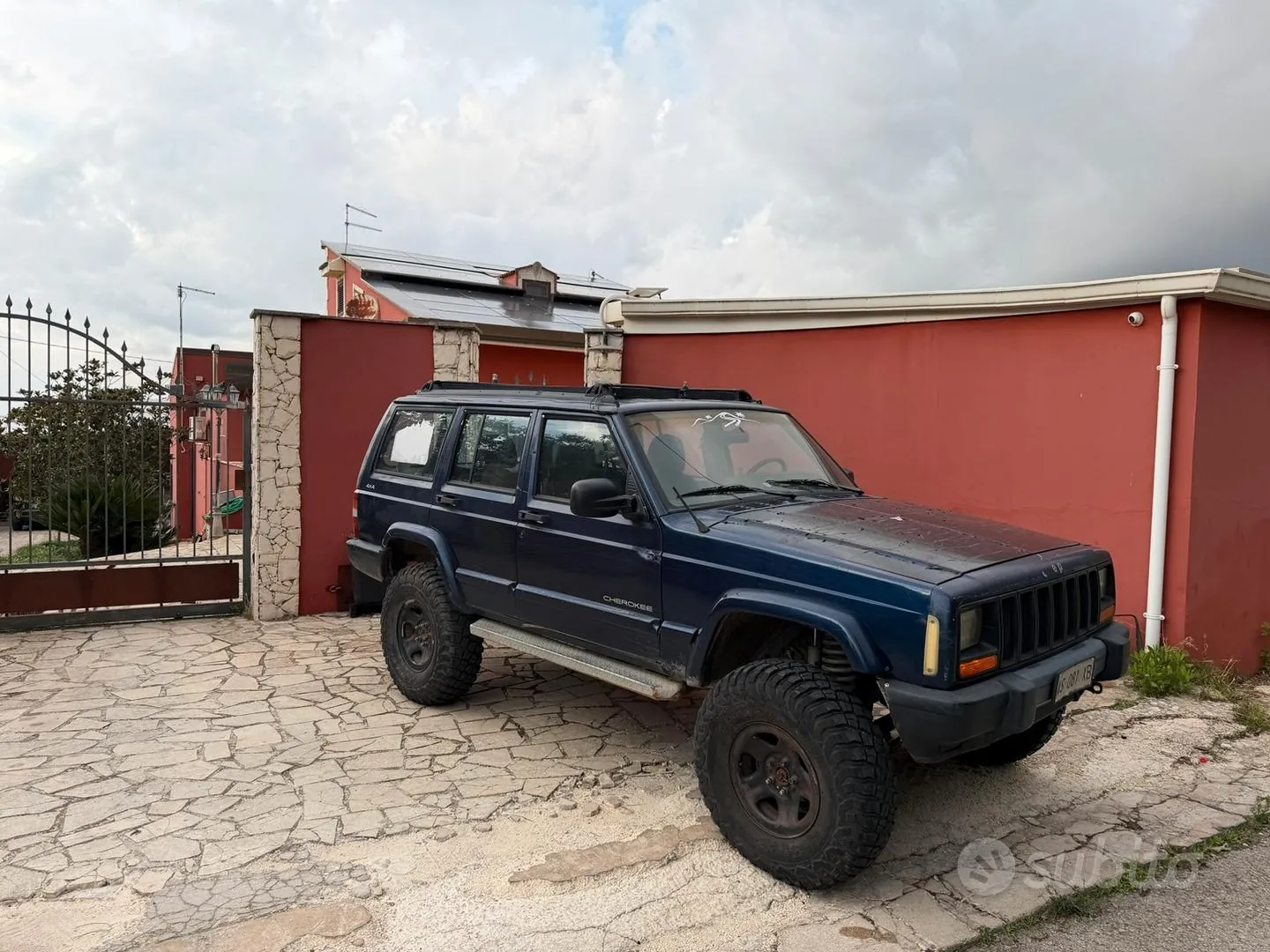 Jeep Cherokee 1997 photo 2