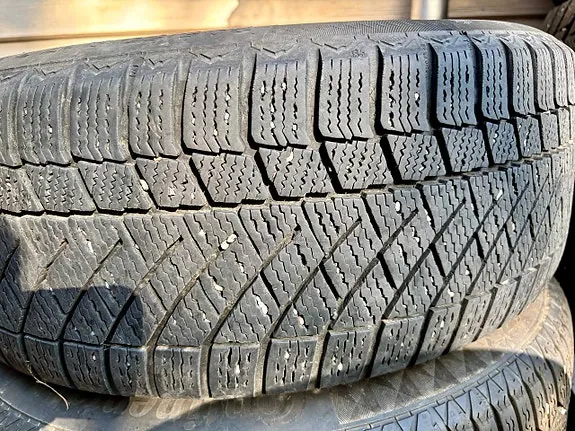 Audi A4 2009 photo 4