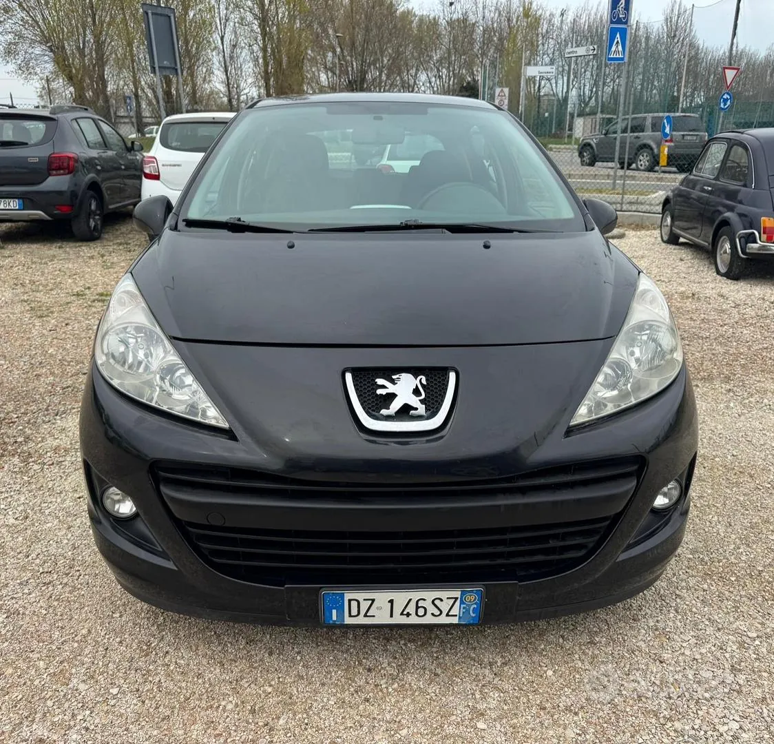Peugeot 207 2009 photo 2