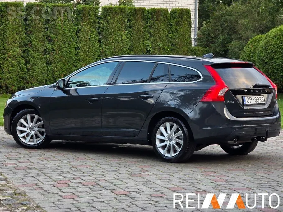 Volvo V60 2015 photo 3